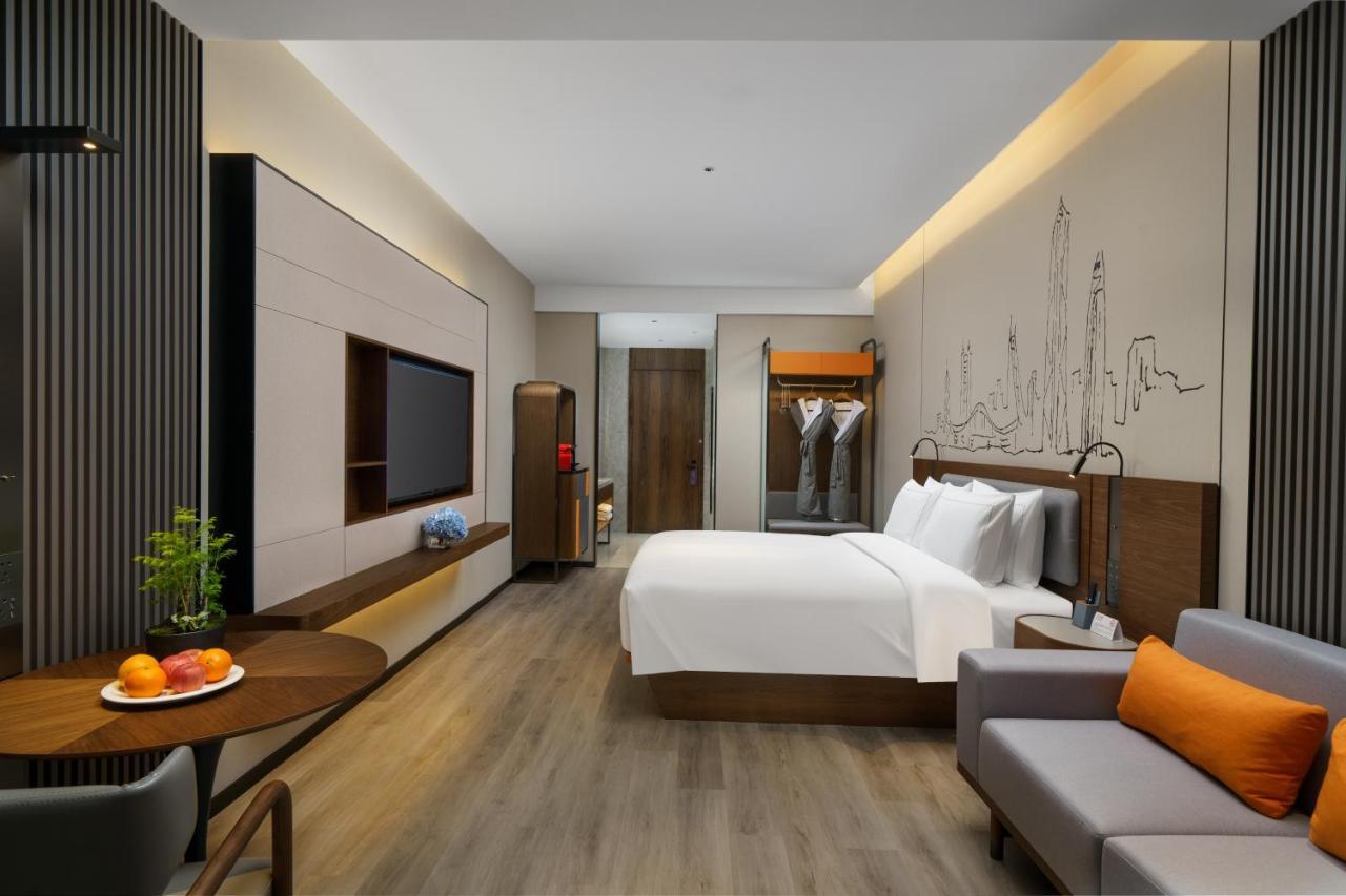 Urcove By Hyatt Futian Cbd Hotel Шънджън Екстериор снимка