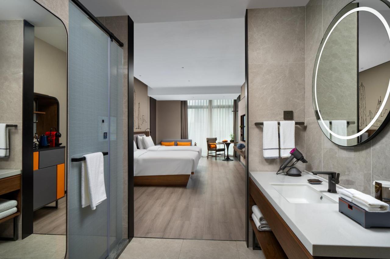 Urcove By Hyatt Futian Cbd Hotel Шънджън Екстериор снимка