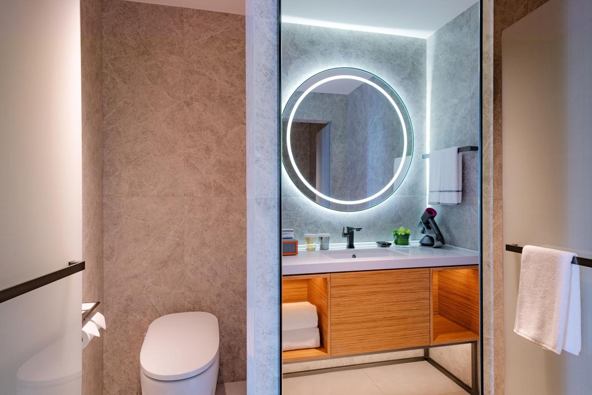 Urcove By Hyatt Futian Cbd Hotel Шънджън Екстериор снимка