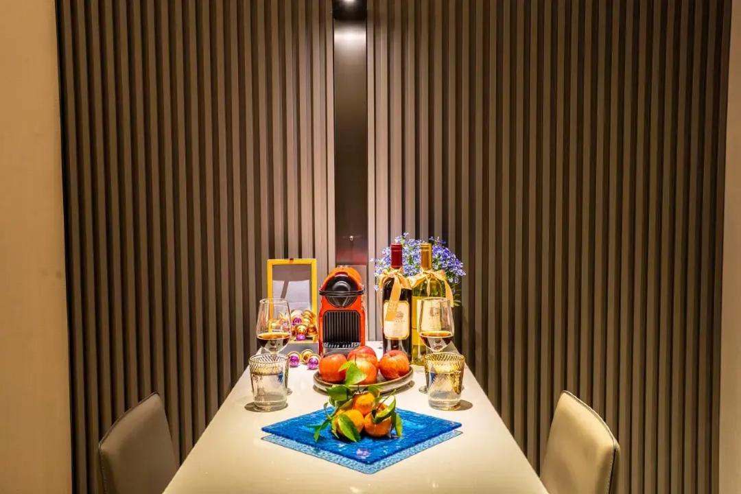Urcove By Hyatt Futian Cbd Hotel Шънджън Екстериор снимка